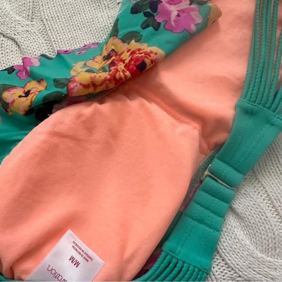 Turquoise Ruffle Floral Bikini Size M & Size L Bottom - Picture 8 of 9